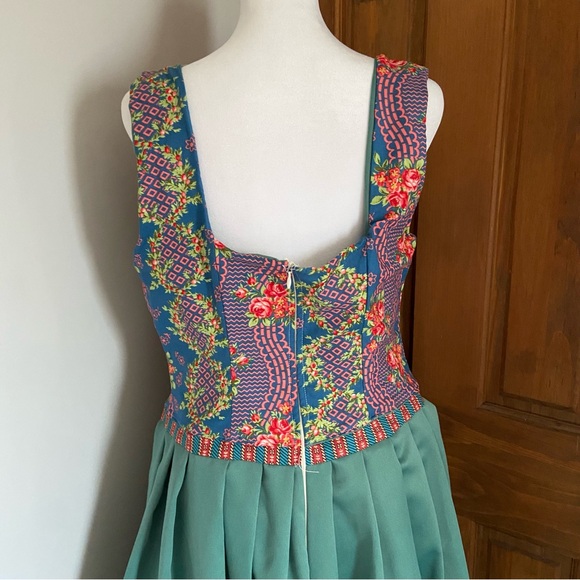 Vintage ? Green Floral German Size Large ? Oktoberfest Corset Dirndl Dress - Picture 6 of 7